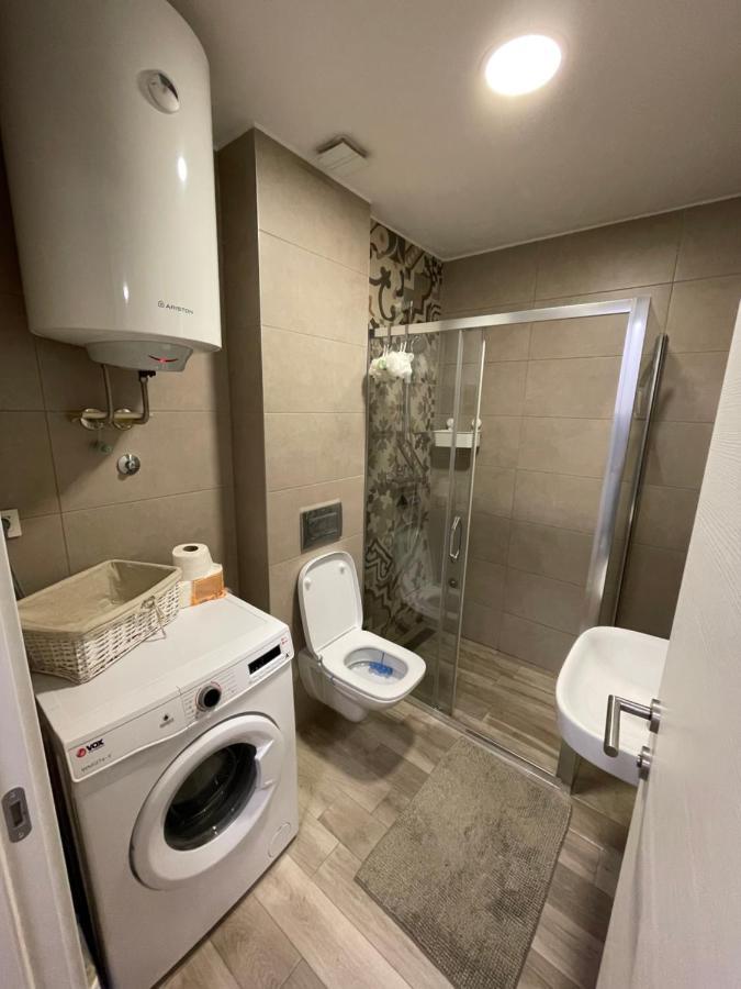 Neva Apartment Belgrado Buitenkant foto