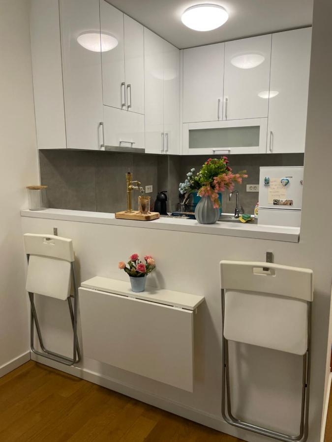 Neva Apartment Belgrado Buitenkant foto
