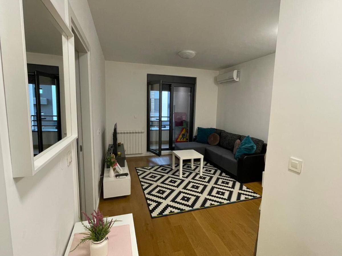 Neva Apartment Belgrado Buitenkant foto